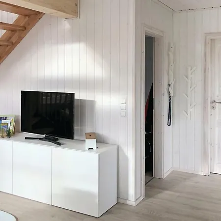 Stunning Home In Zerpenschleuse